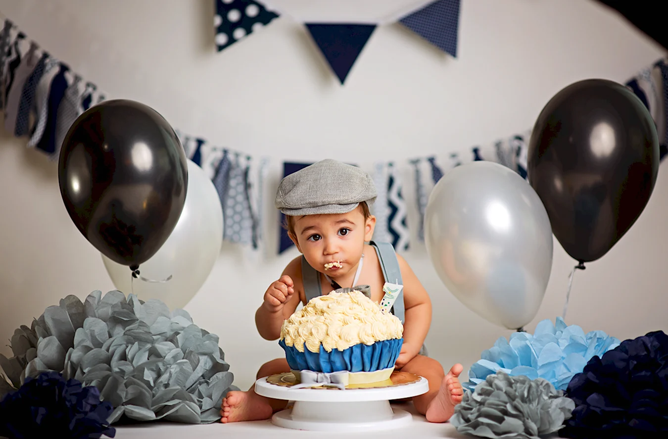 1 Years Baby boy Party and parents