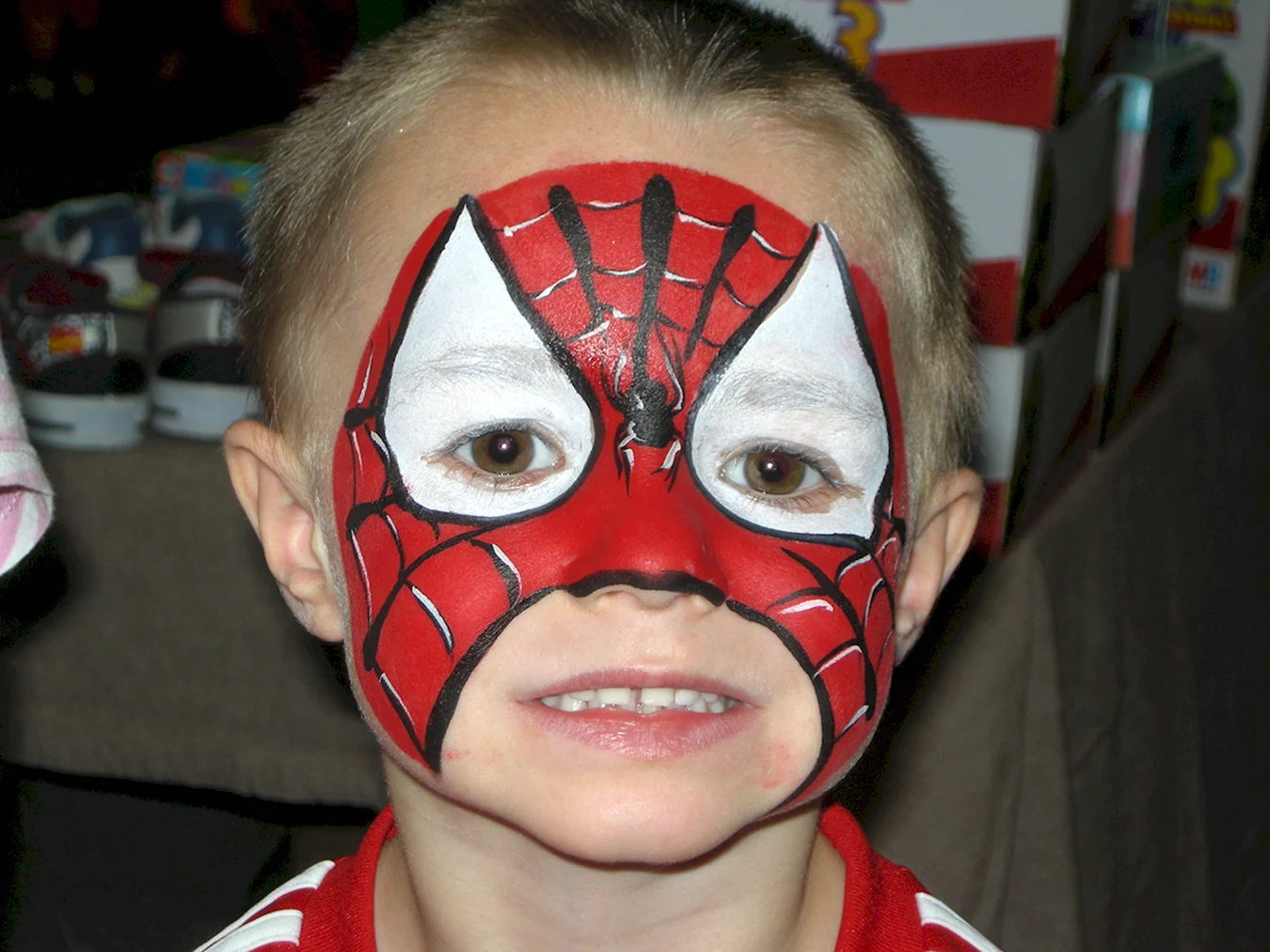 Человек паук лицо в маске