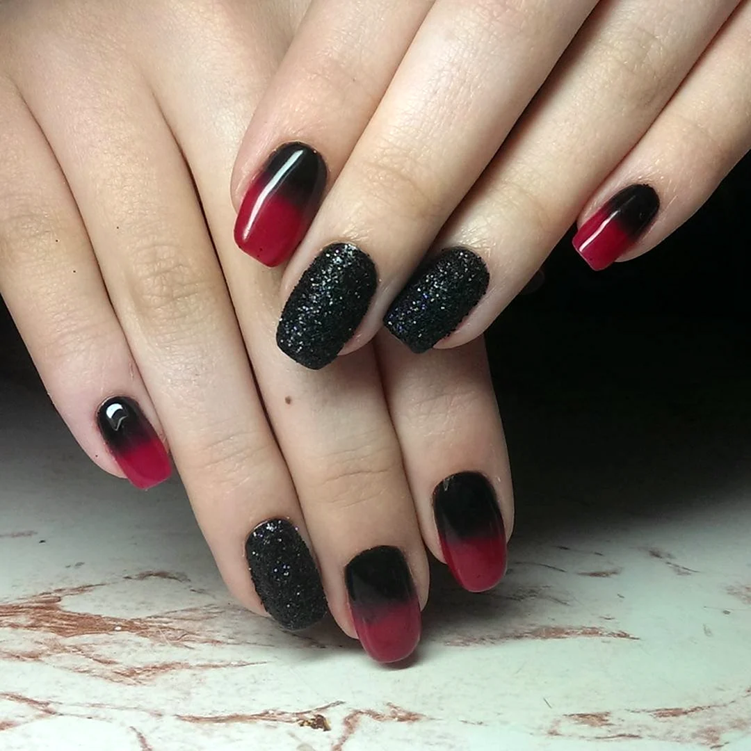 Черно красный маникюр на средние ногти