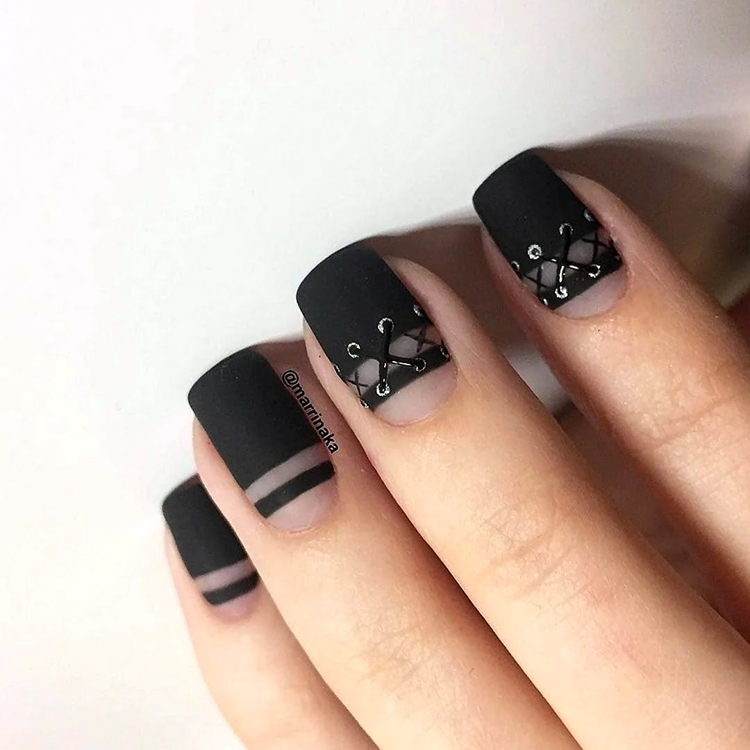 Черные квадратные ногти