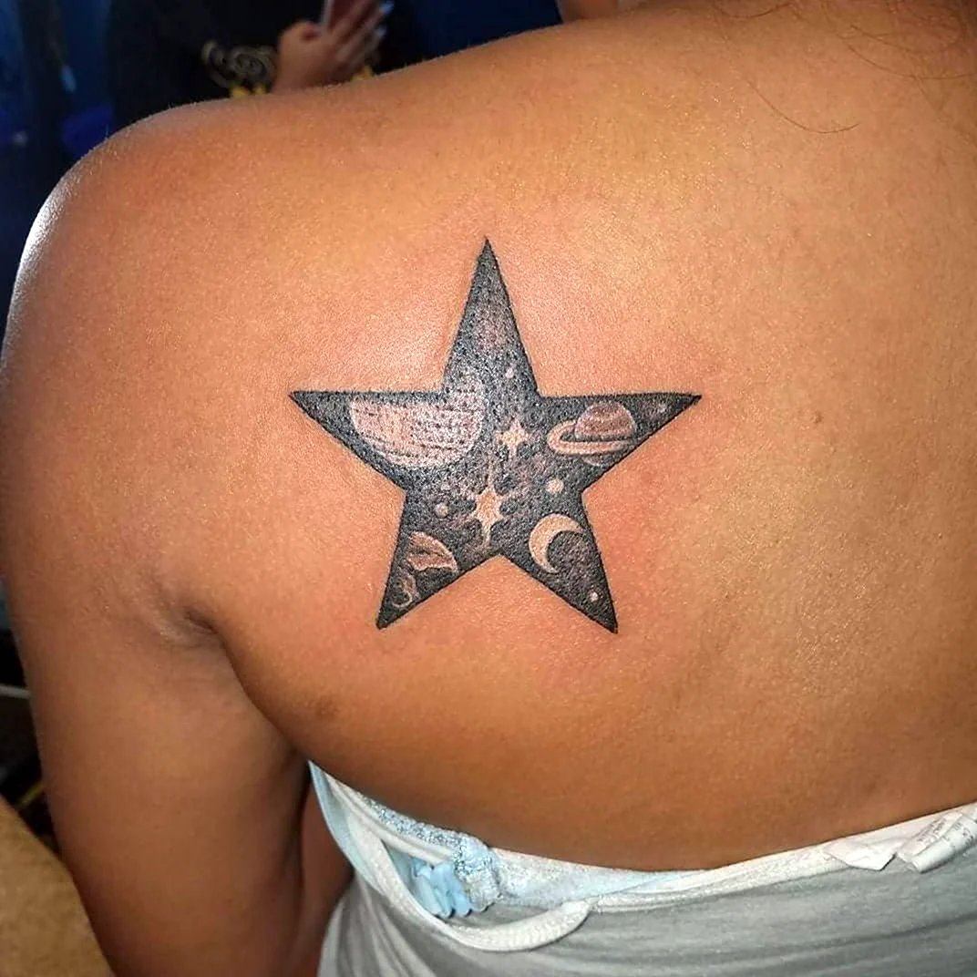 Четырехконечная звезда тату