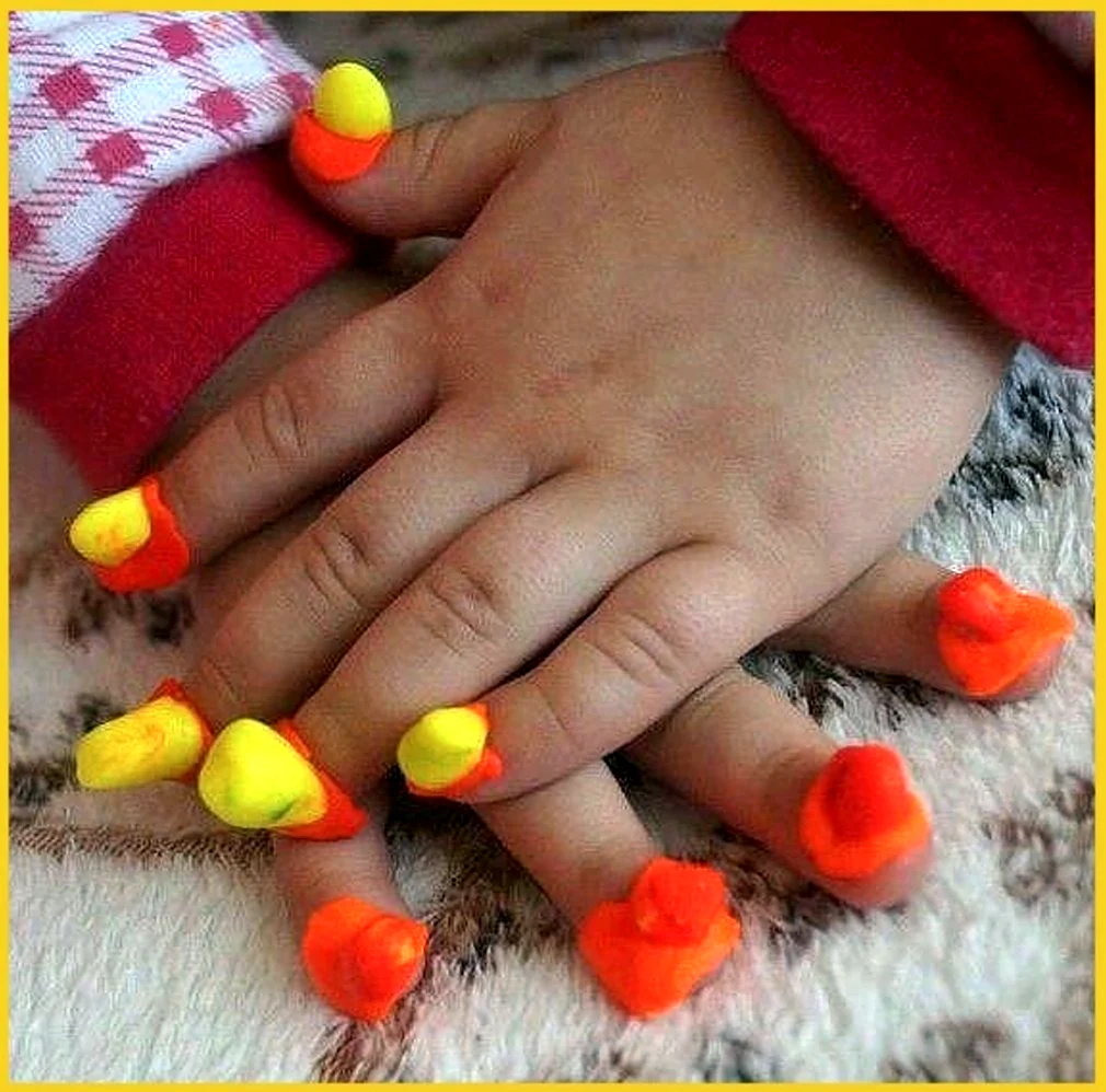 Детские накрашенные ногти