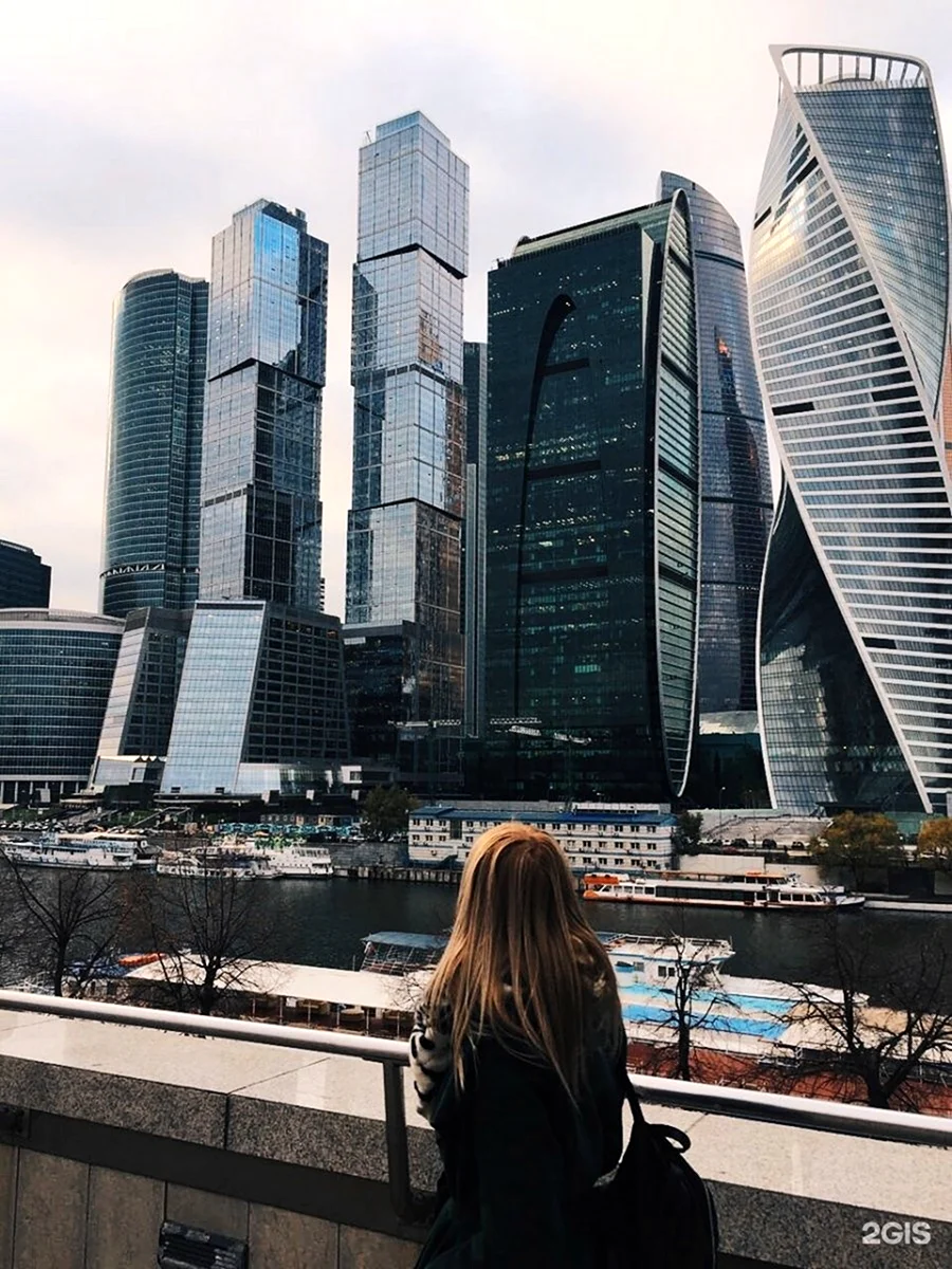 Девушка Москва Сити
