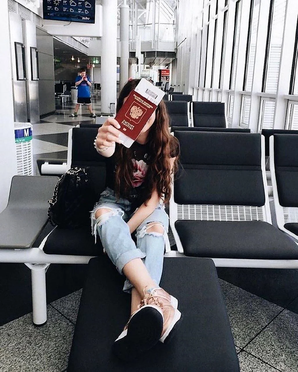 Девушка в аэропорту