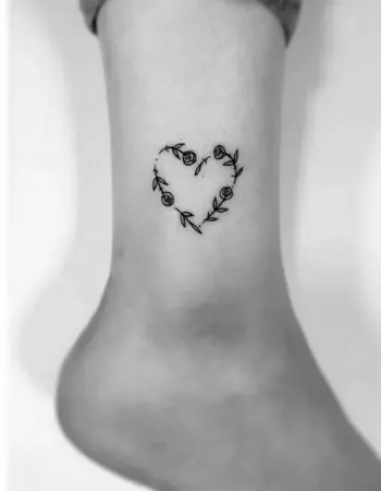 Эскизы тату для девушек на ногу маленькие