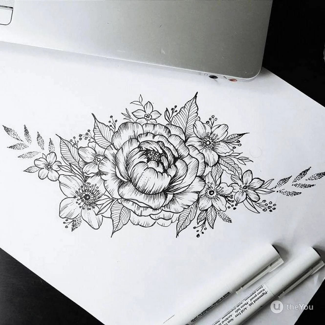 Эскизы татуировок цветы черно белые