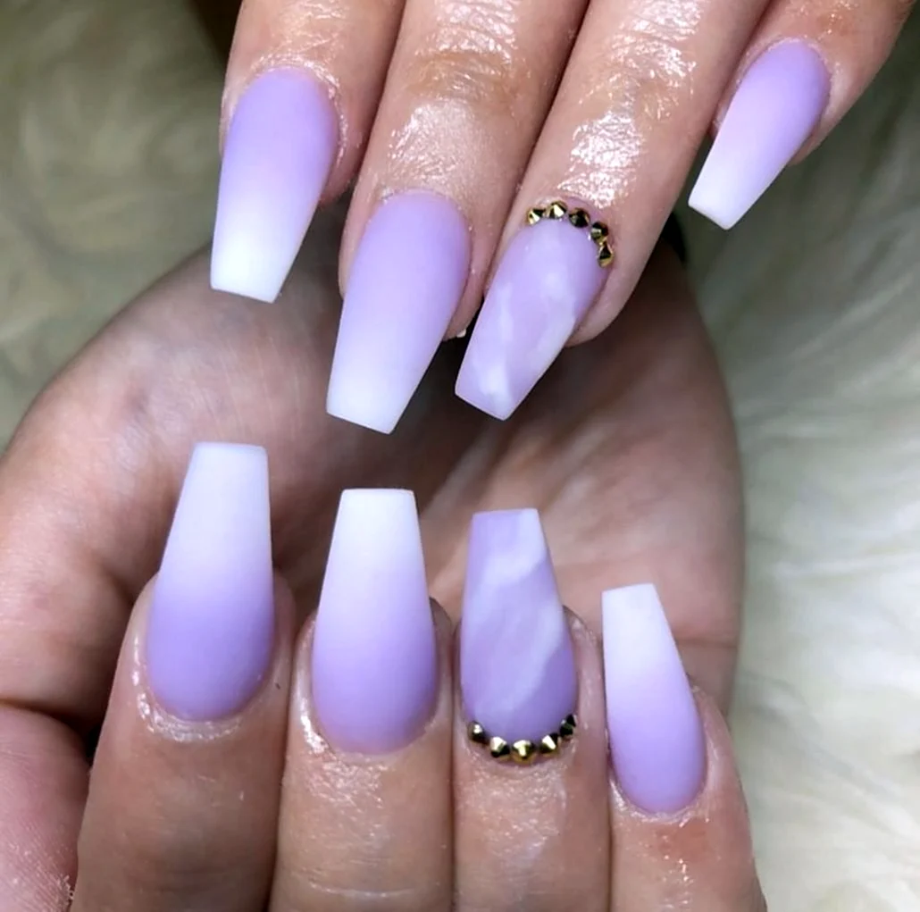 Фиолетовые ногти балерина
