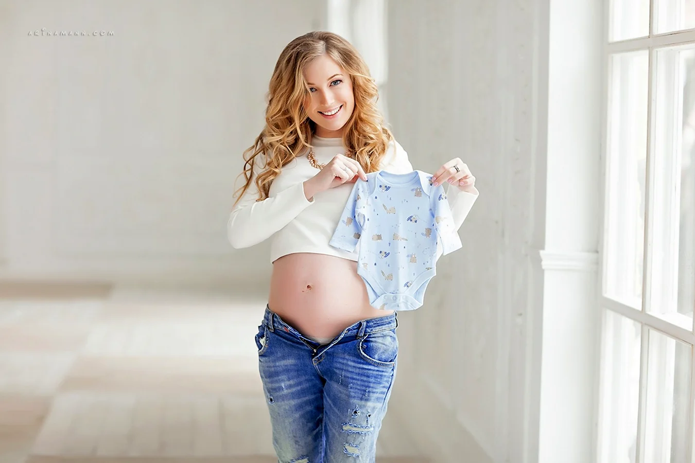 Фотосессия беременных в джинсах