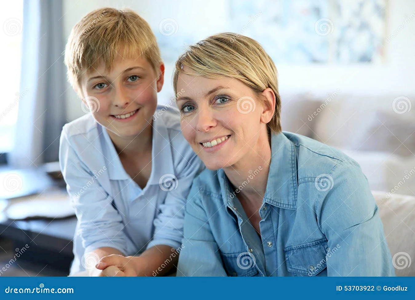 Фотосессия мама и сын школьник