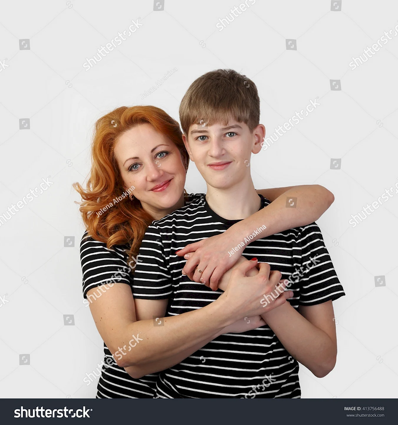 Фотосессия мама и взрослый сын