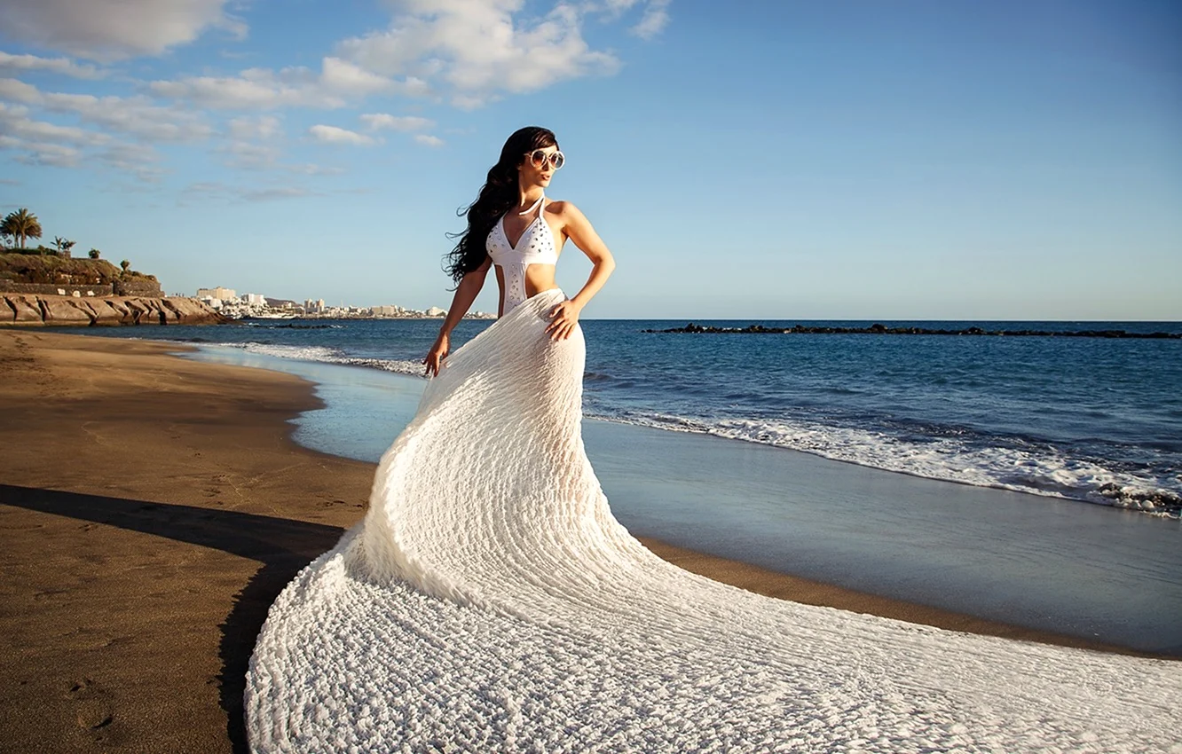 Фотосессия на пляже в платье