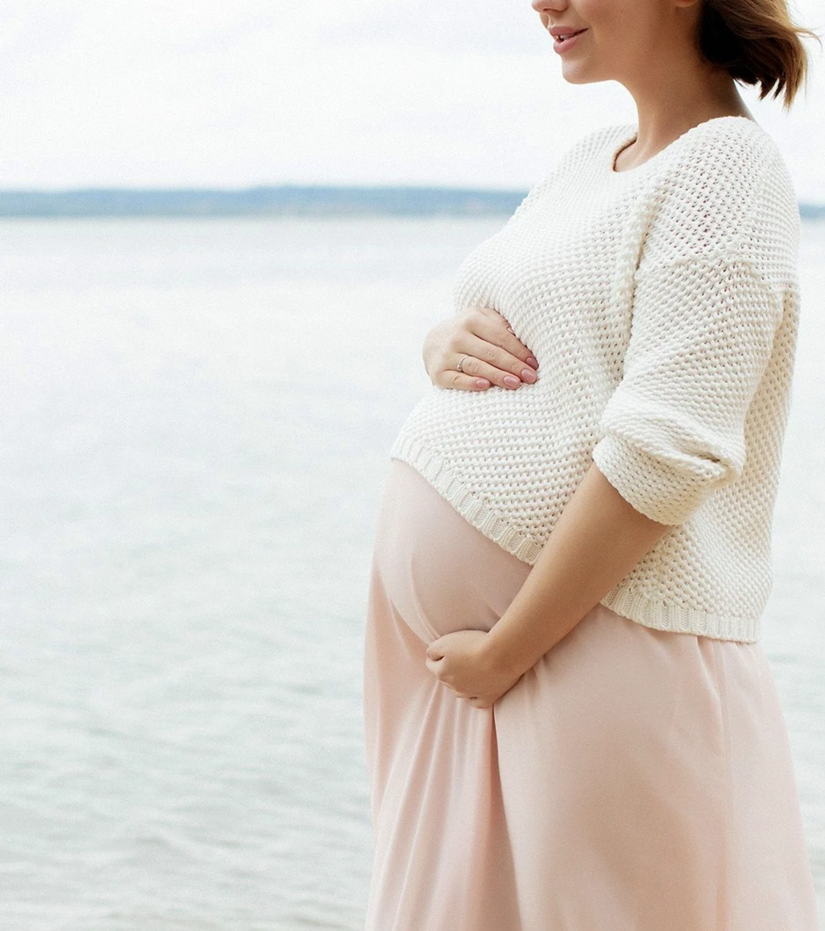Фотосессия на заливе беременной