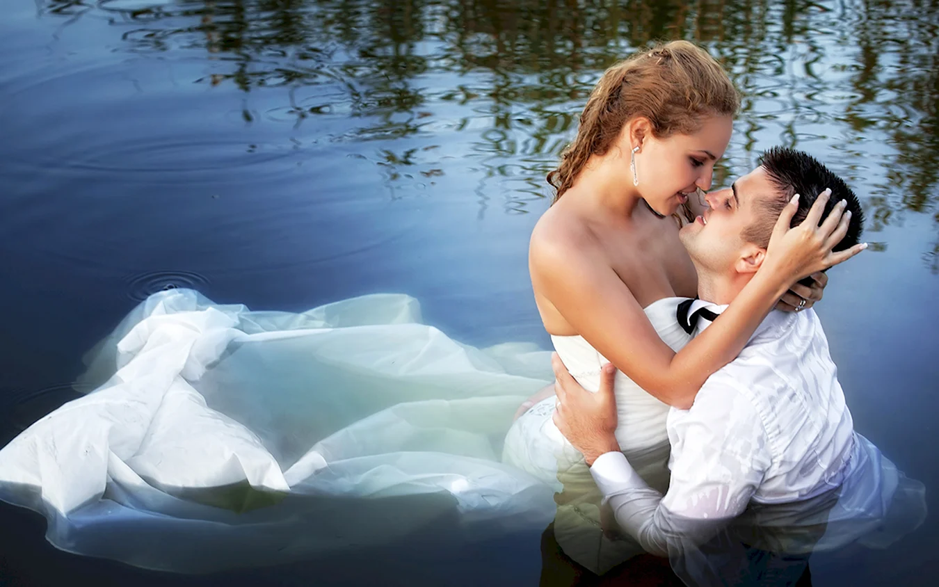 Фотосессия невеста в воде