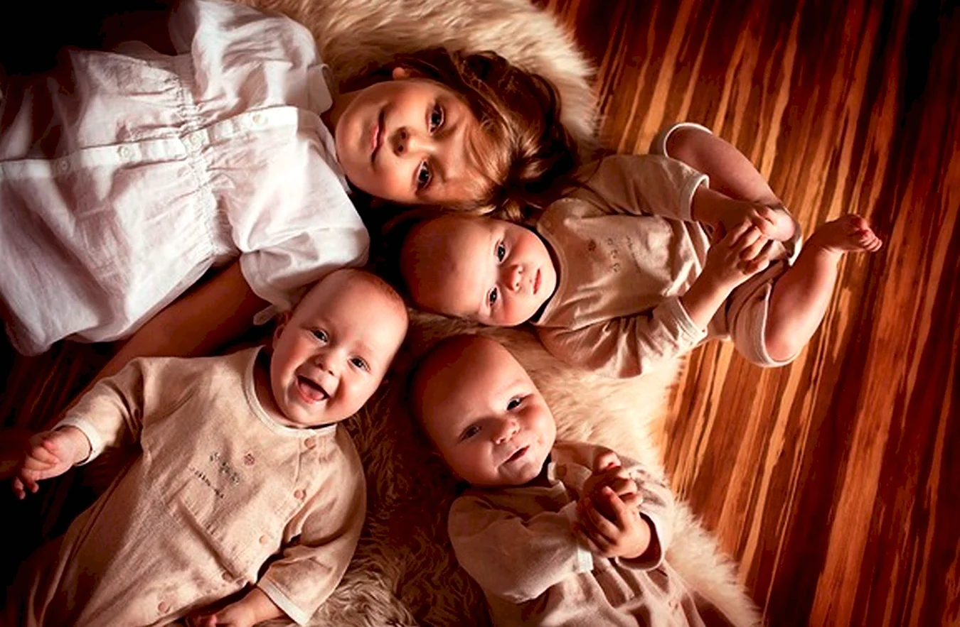Фотосессия с тремя детьми