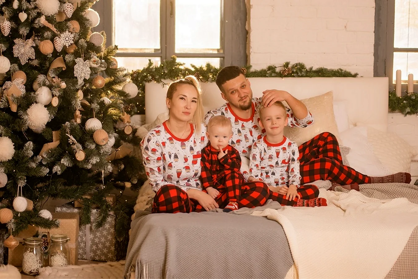Фотосессия в пижамах Новогодняя семейная