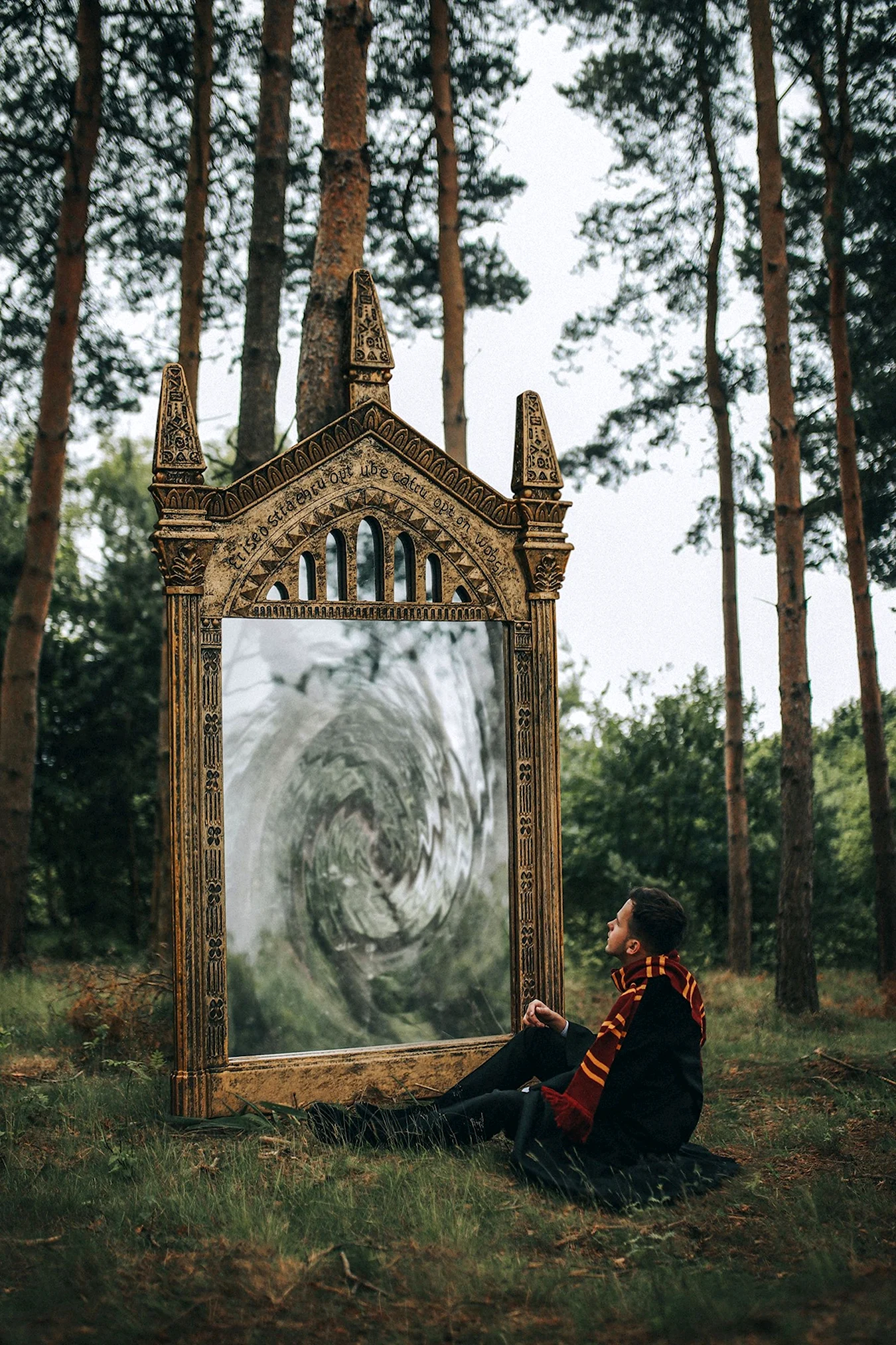 Фотосессия в стиле Гарри Поттера в лесу