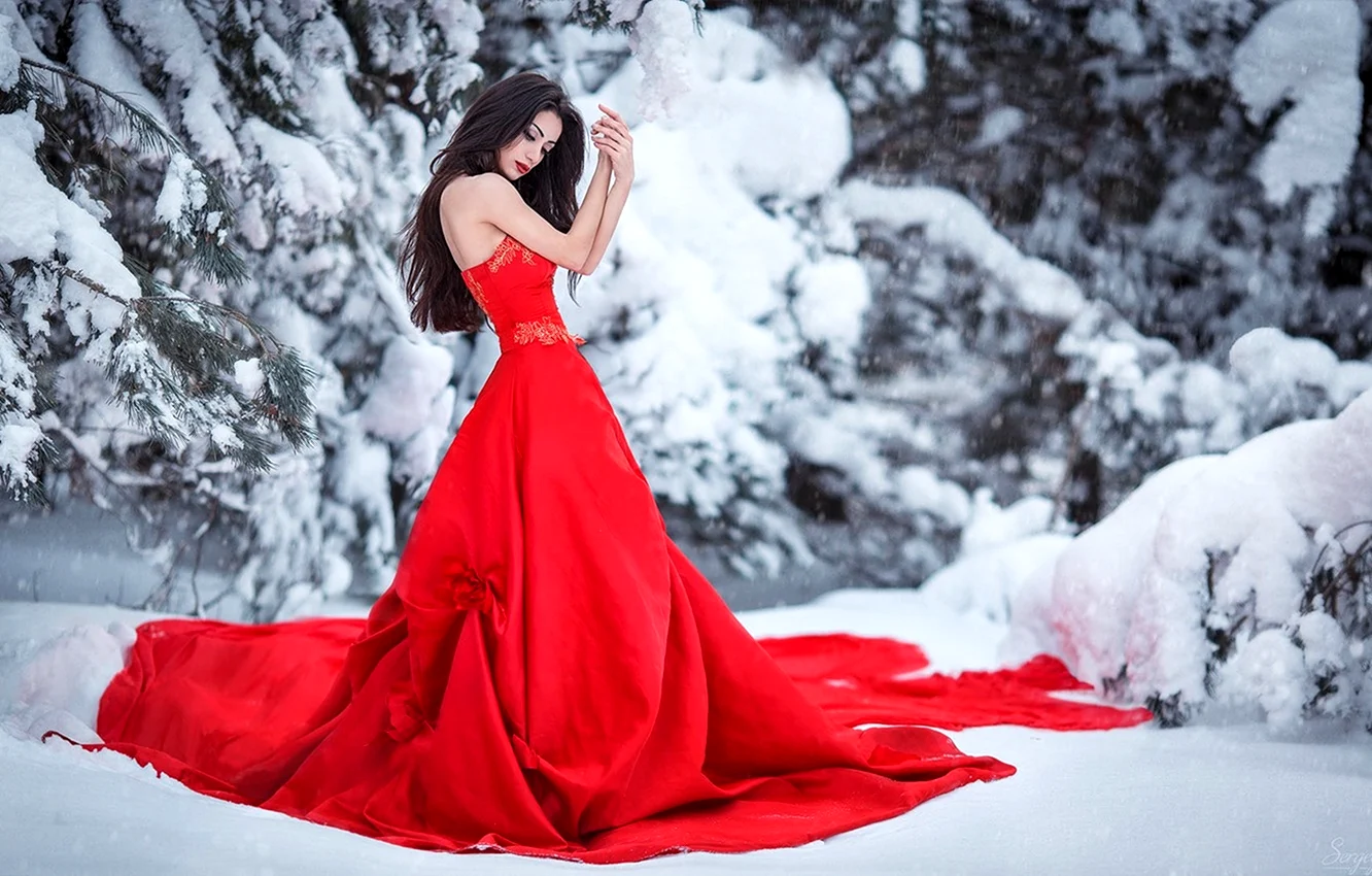 Фотосессия зимой в платье