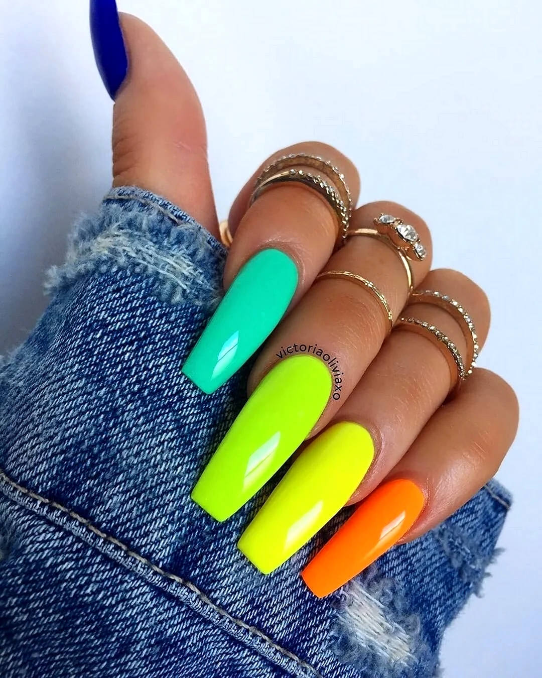 Яркие ногти