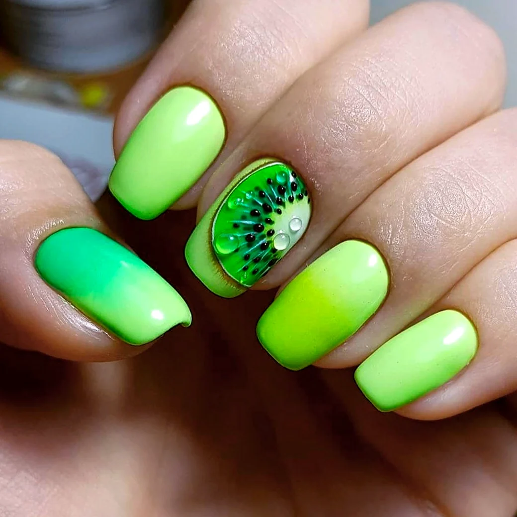 Яркие зеленые ногти