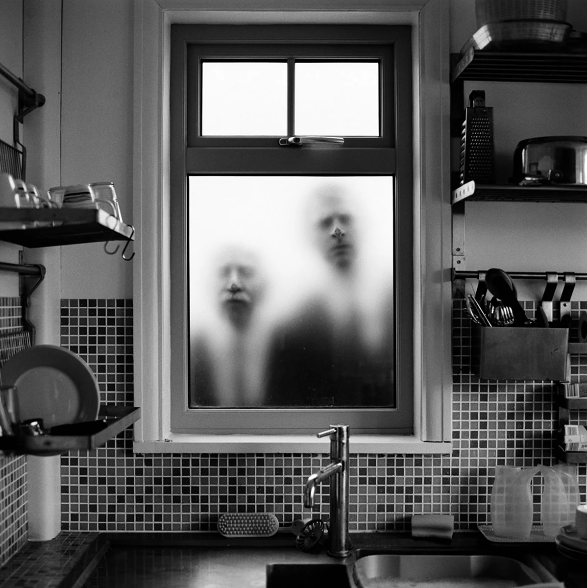 Идеи черно белых фотографий дома