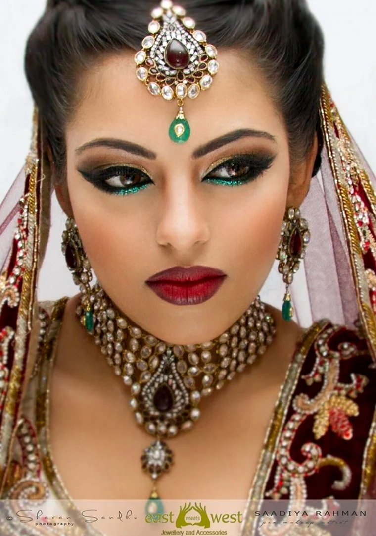 Индийский макияж Болливуд