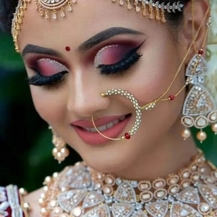 Индийский макияж глаз