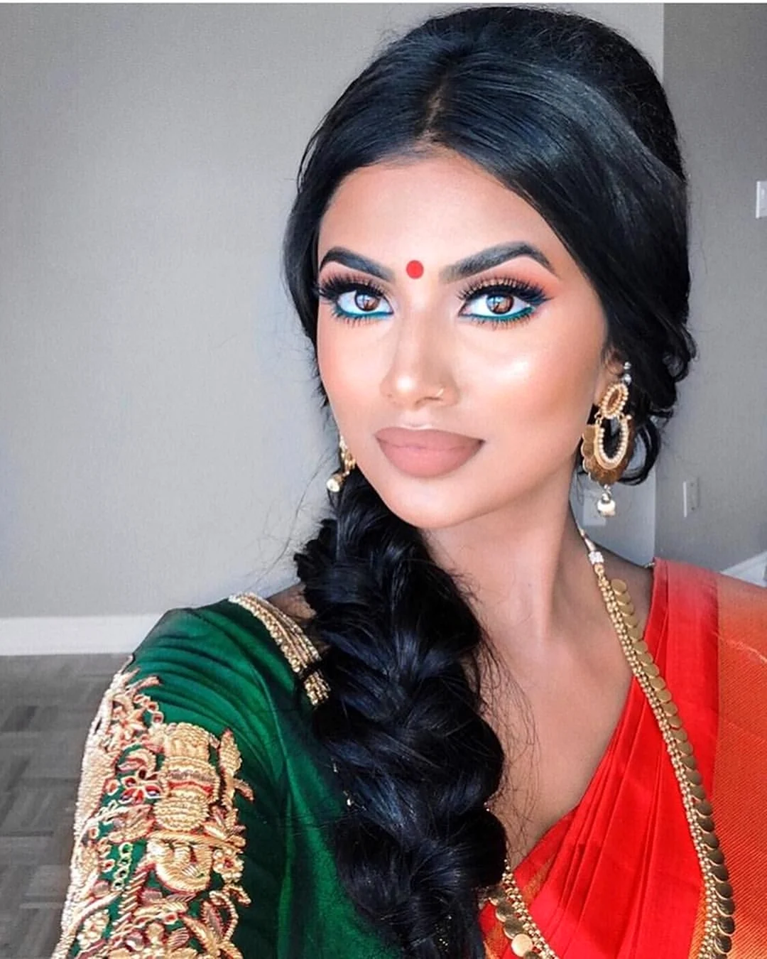 Индийский макияж повседневный