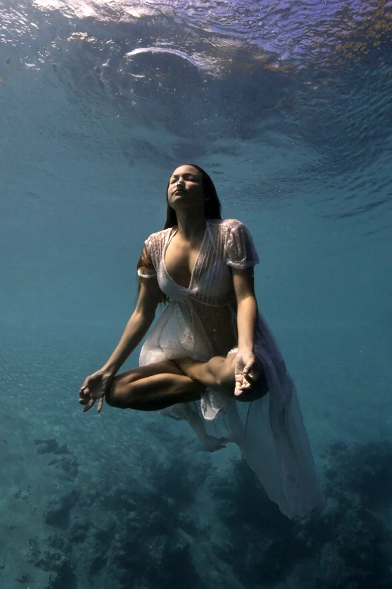 Йога под водой