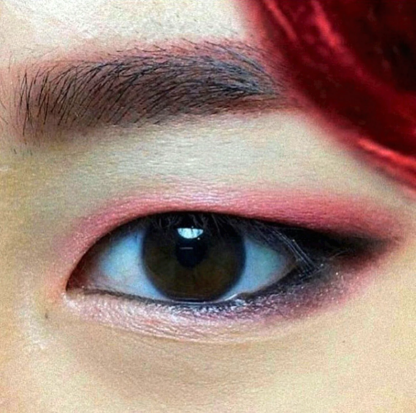 Корейский макияж глаз БТС