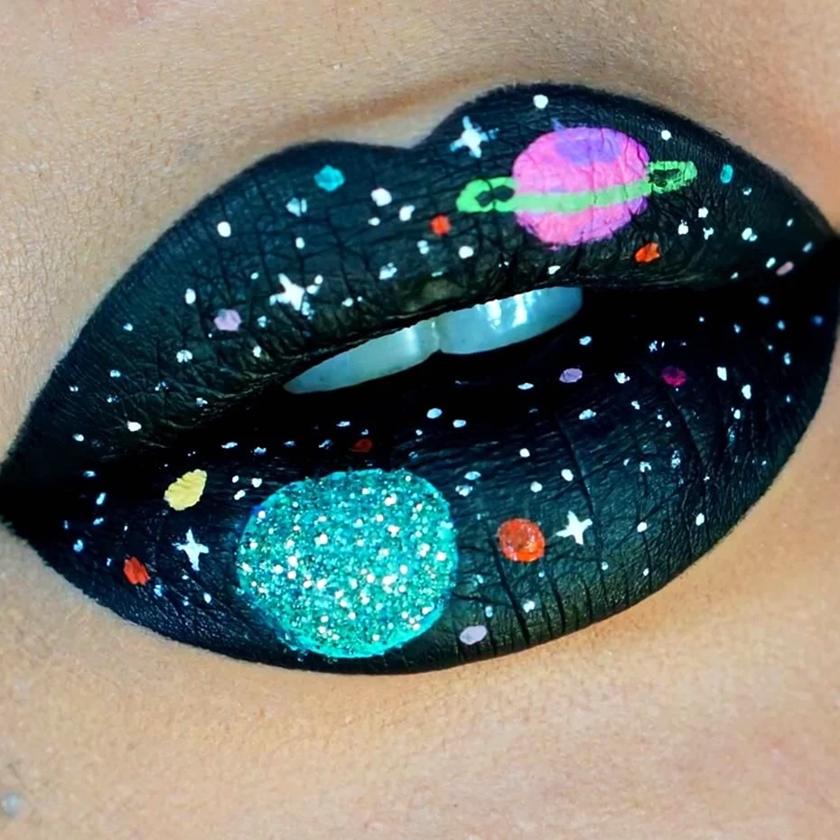 Космический макияж губ