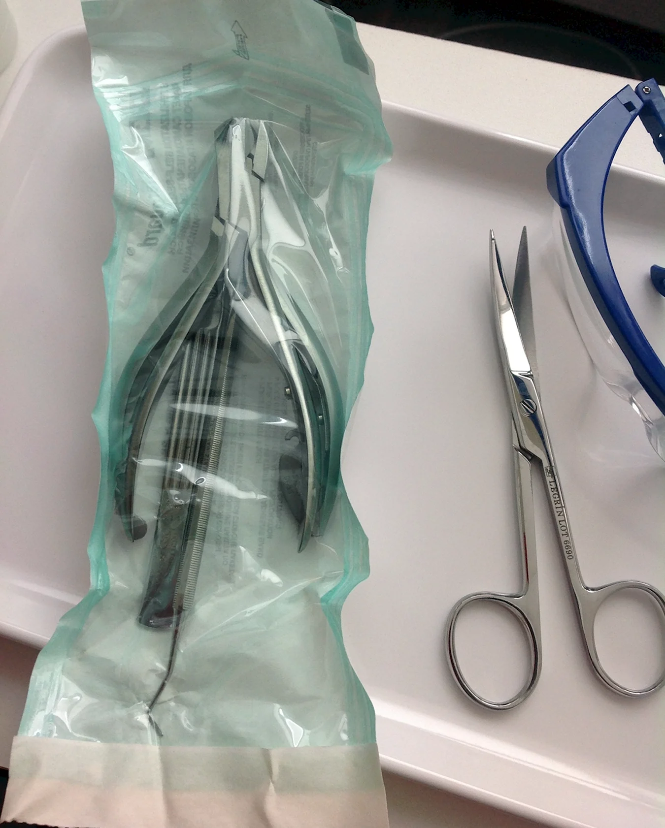 Крафт пакеты для стерилизации стоматологических инструментов