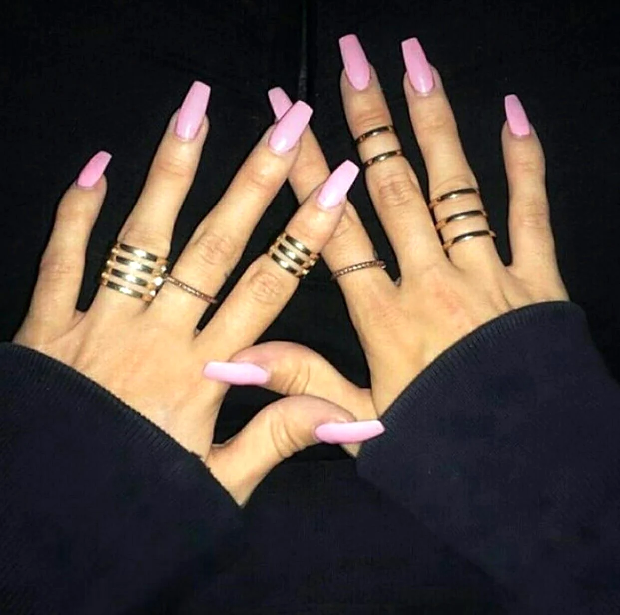 Красивые длинные ногти на руках