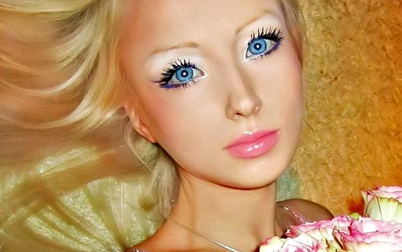 Кукольный макияж Валерии Лукьяновой