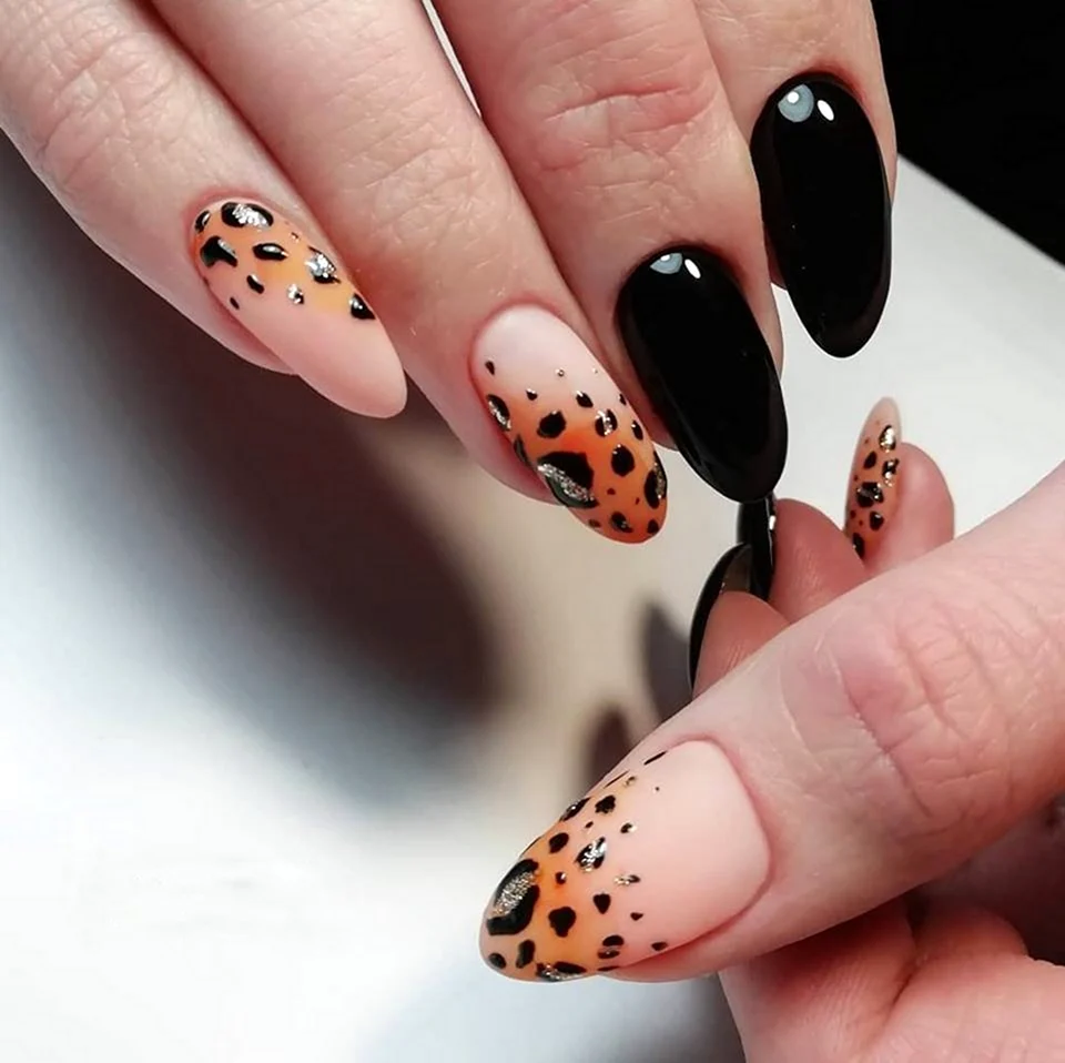 Леопардовые ногти