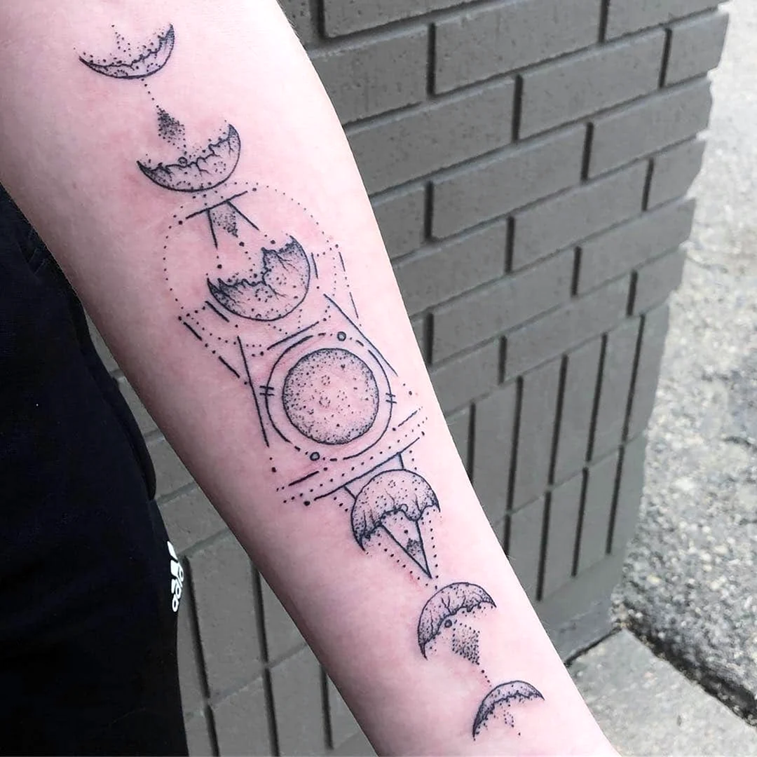 Лунные Татуировки