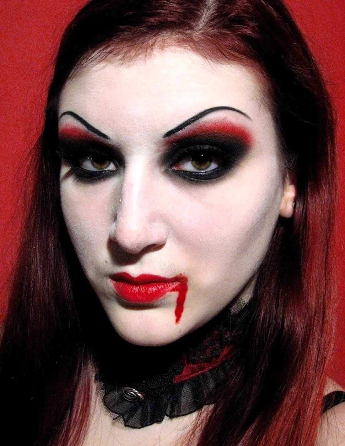 Макияж на Хэллоуин вампирша