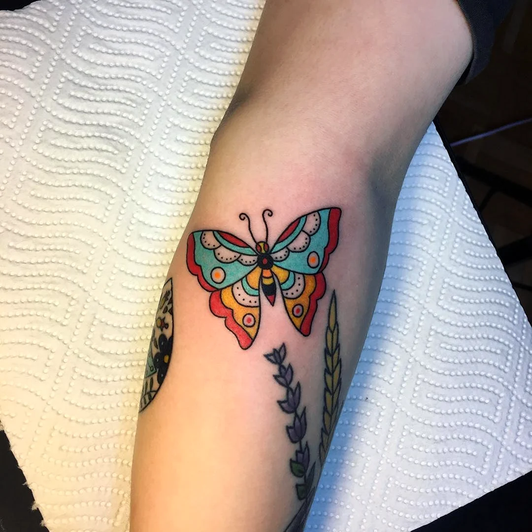 Механическая бабочка тату