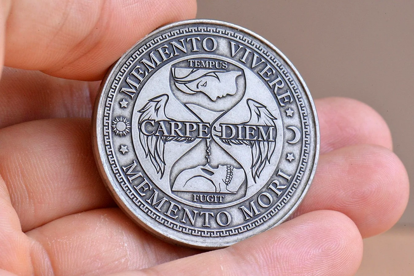 Memento Mori монета