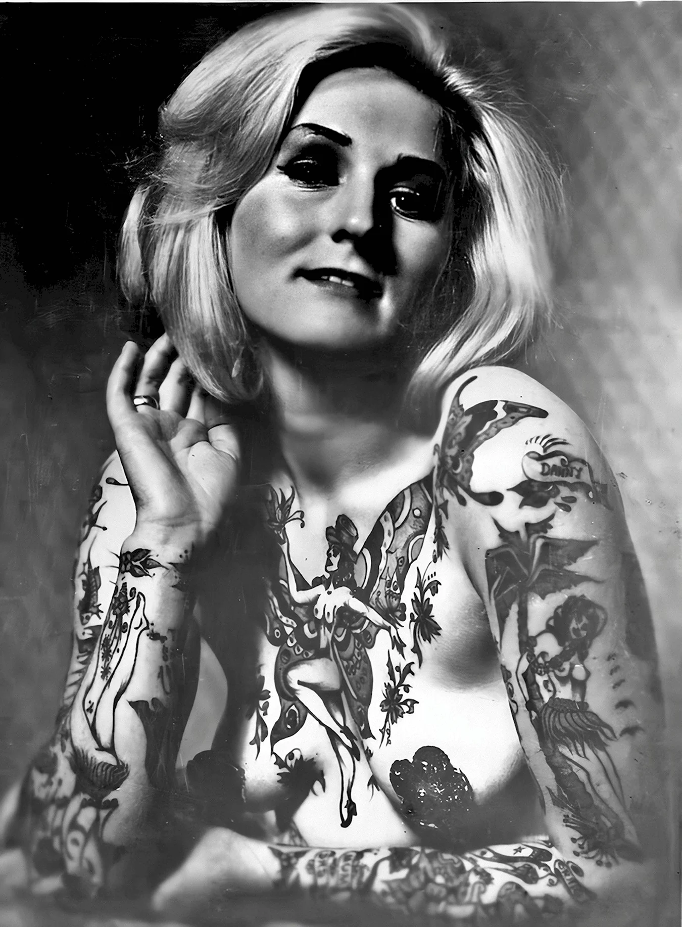 Мод Вагнер — первая известная татуировщица в США 1907 Г.