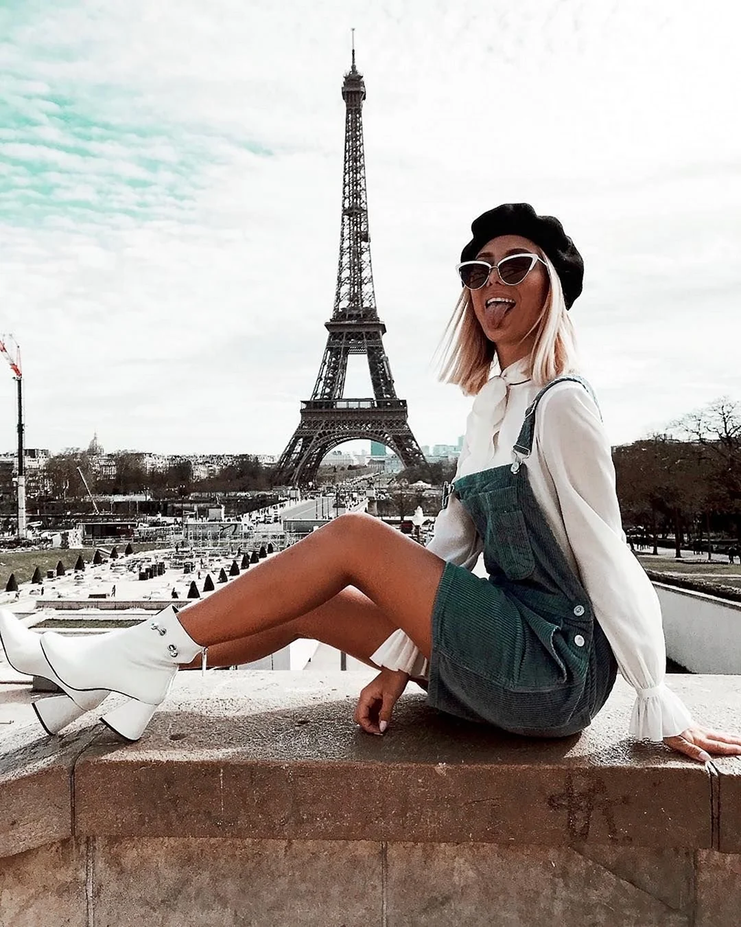 Модные девушки Парижа