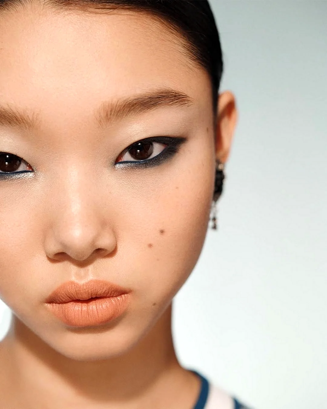 Mulan Bae модель макияж глаз