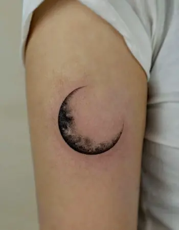 Нарастающая Луна тату