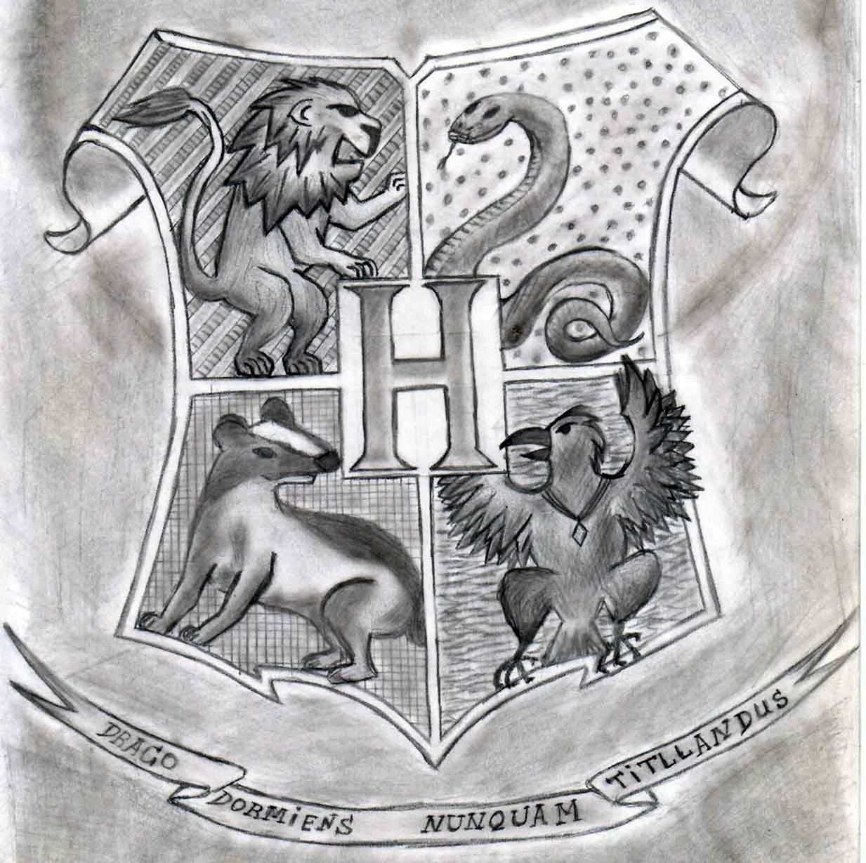 Нарисовать герб Хогвартса