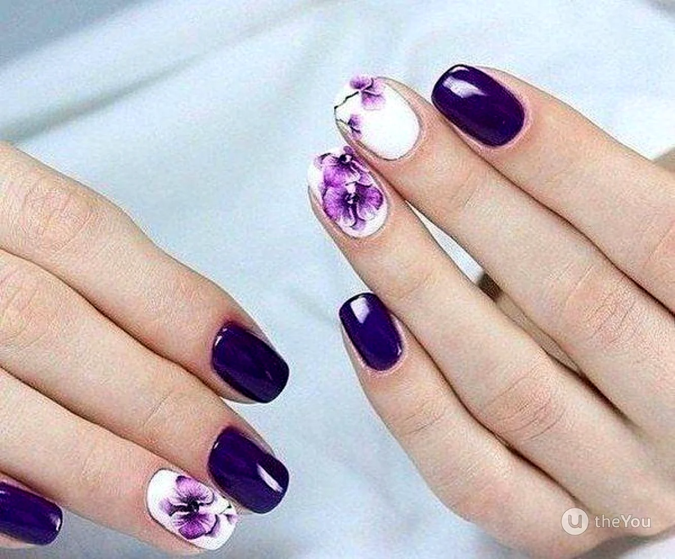 Ногти фиолетовые с белым