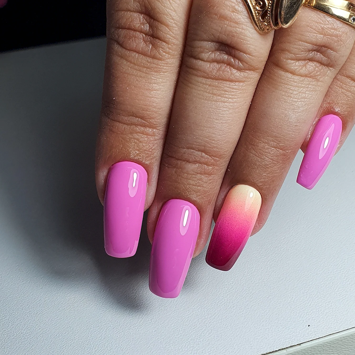 Ногти розового цвета 2022