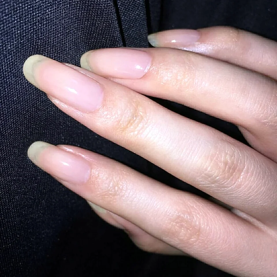 Новый тренд натуральные ногти
