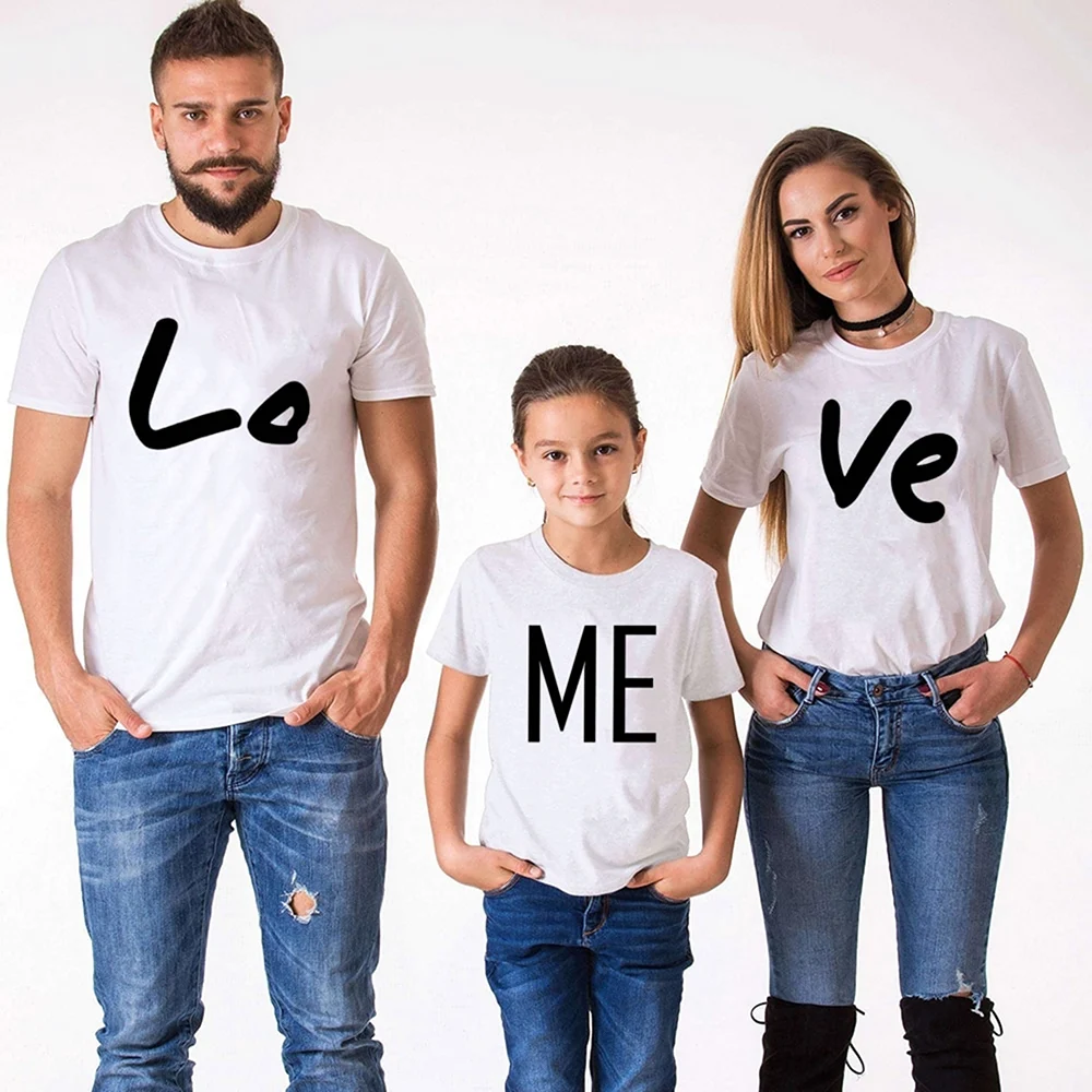 Одинаковые футболки для всей семьи