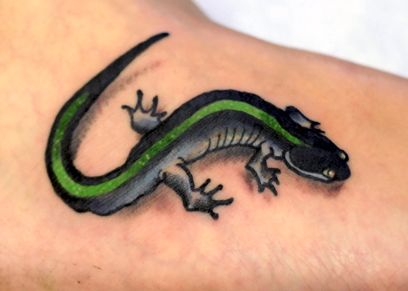 Огненная саламандра тату