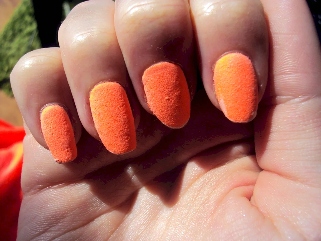 Оранжевые матовые ногти