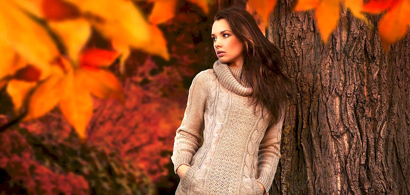 Осенние фотосессии девушек в парке в свитер